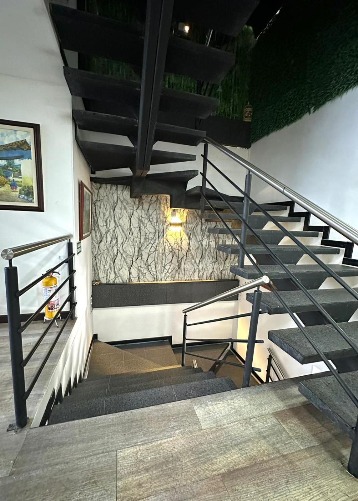 Hotel Los Maderos Cali Εξωτερικό φωτογραφία